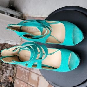 Turquoise platform sz 8.5